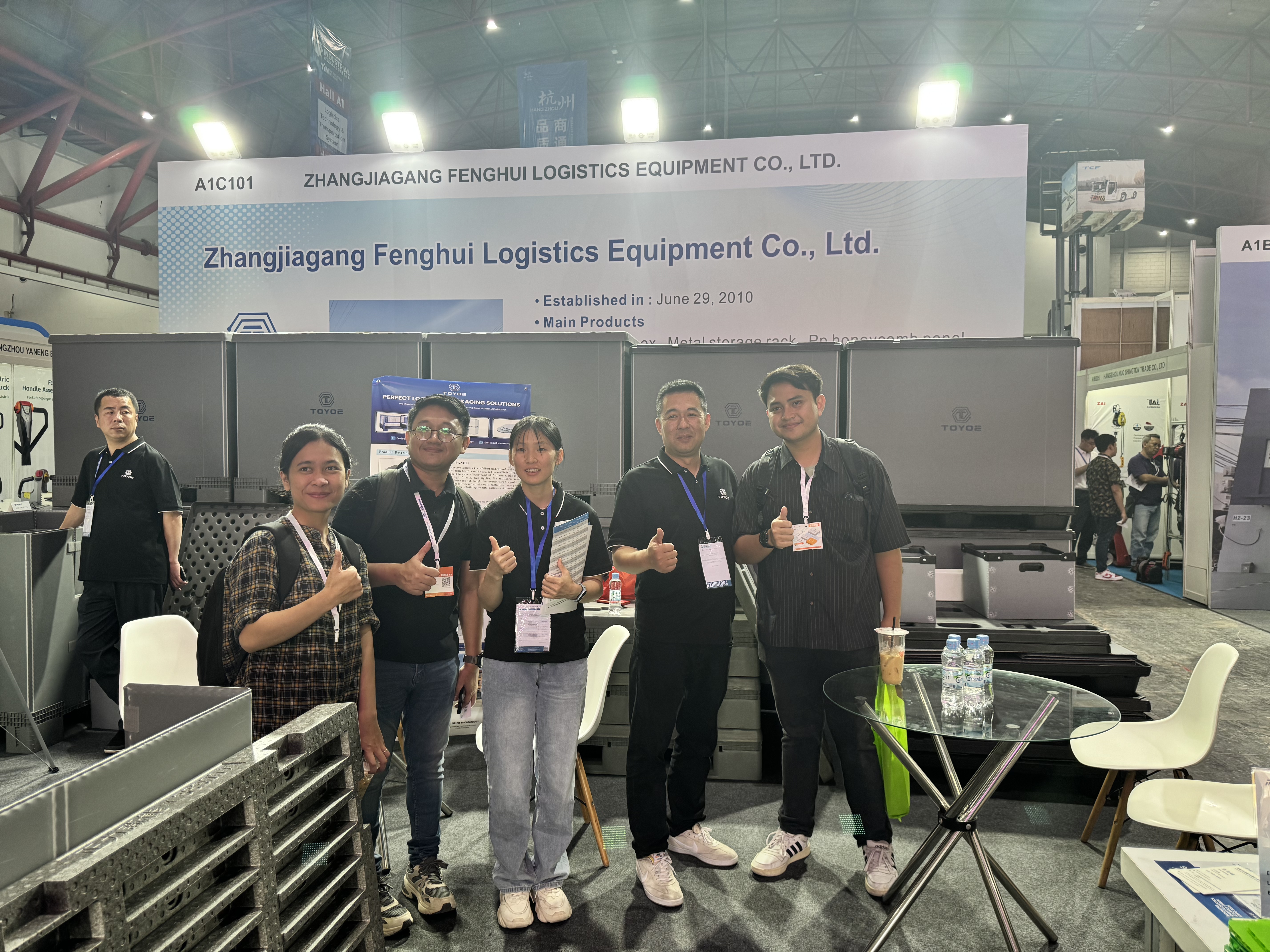 Exhibition Exhibición