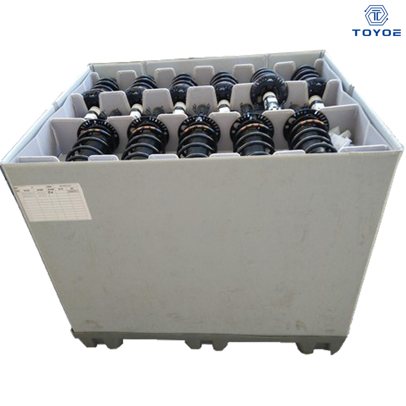 Cajas de paletas plegables con revestimiento personalizado premium para transporte de autopartes.