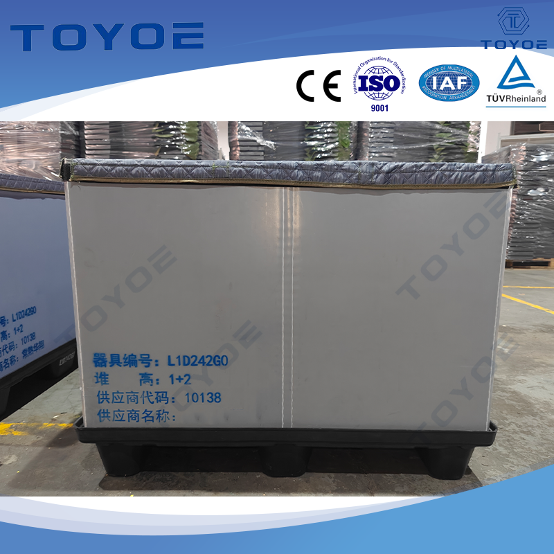 Caja de coaming a prueba de intemperie para envío global, seguro UV con respiraderos a medida
