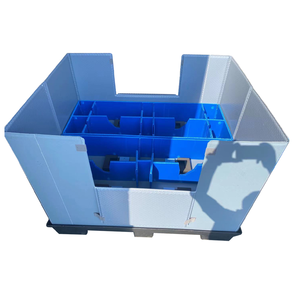 Tablero alveolar y revestimiento de tablero hueco