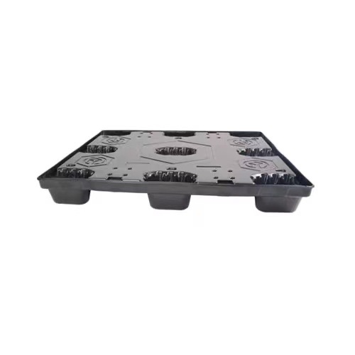Cajas de paletas de plástico de panal duraderos almacenan de forma segura piezas automotrices.